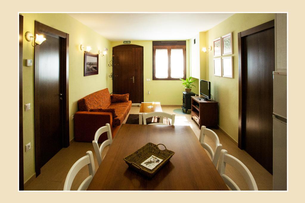 شقة Casa Tia Paula كاريون دي لوس كونديس الغرفة الصورة